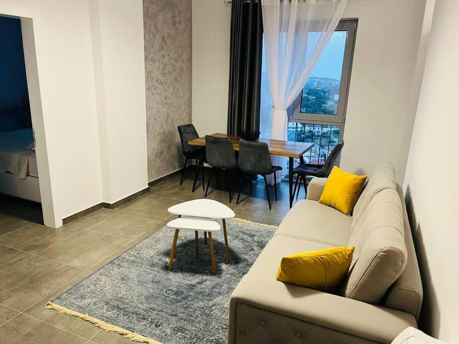 Royal Hill Apartments 2 By Ps Durrës Eksteriør bilde